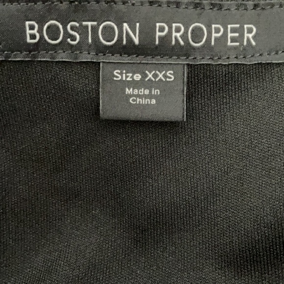 NEW Boston Proper Black Cold Shoulder V Neck Blouse Sz. XXS - Picture 4 of 4
